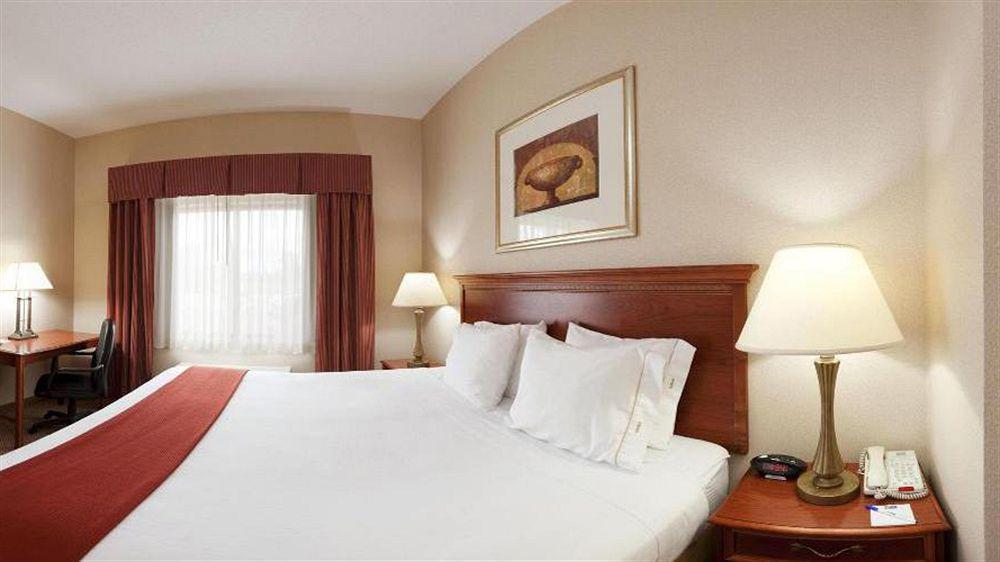 Holiday Inn Express Hotel & Suites Grand Blanc By Ihg Εξωτερικό φωτογραφία
