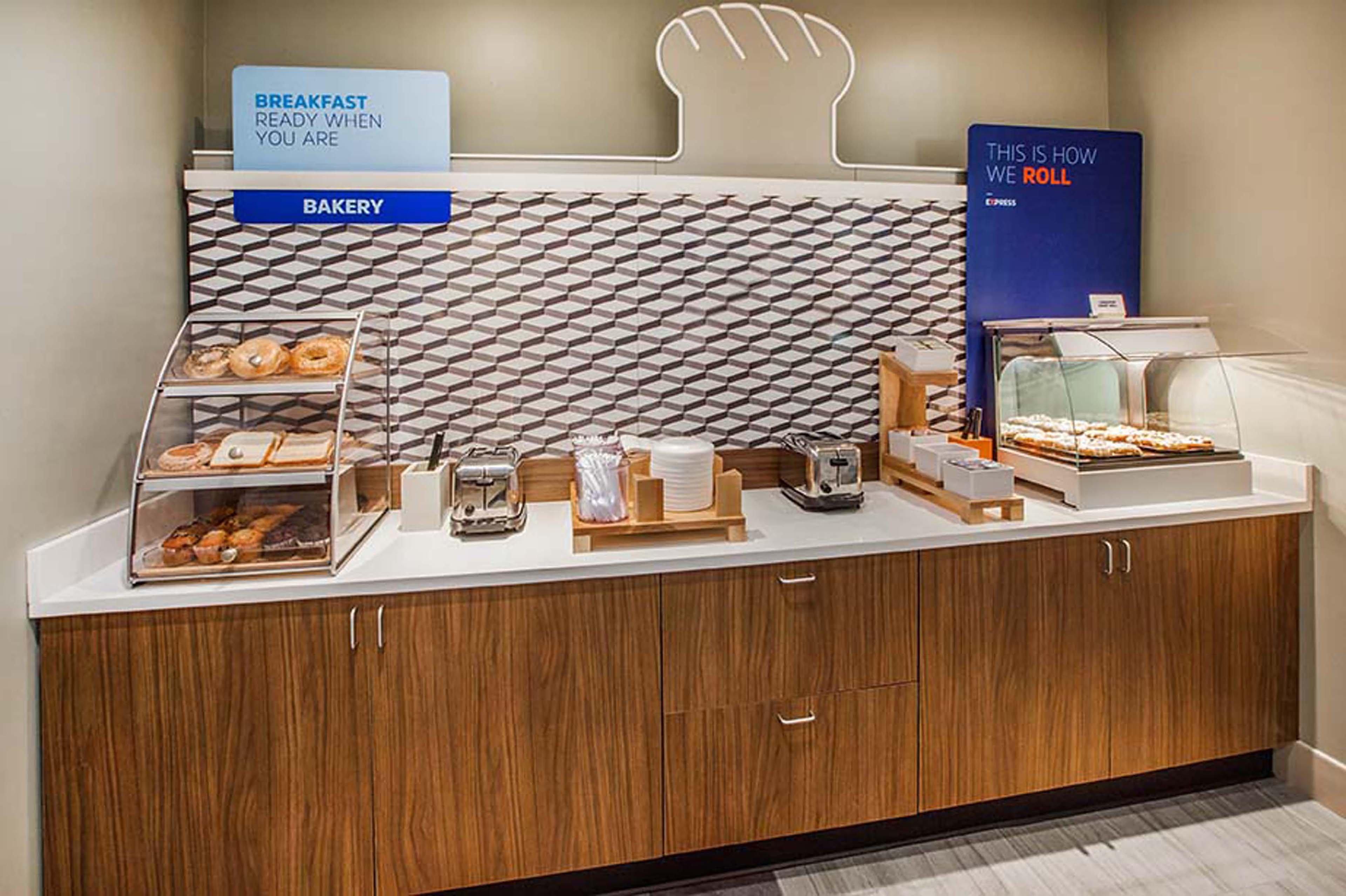 Holiday Inn Express Hotel & Suites Grand Blanc By Ihg Εξωτερικό φωτογραφία