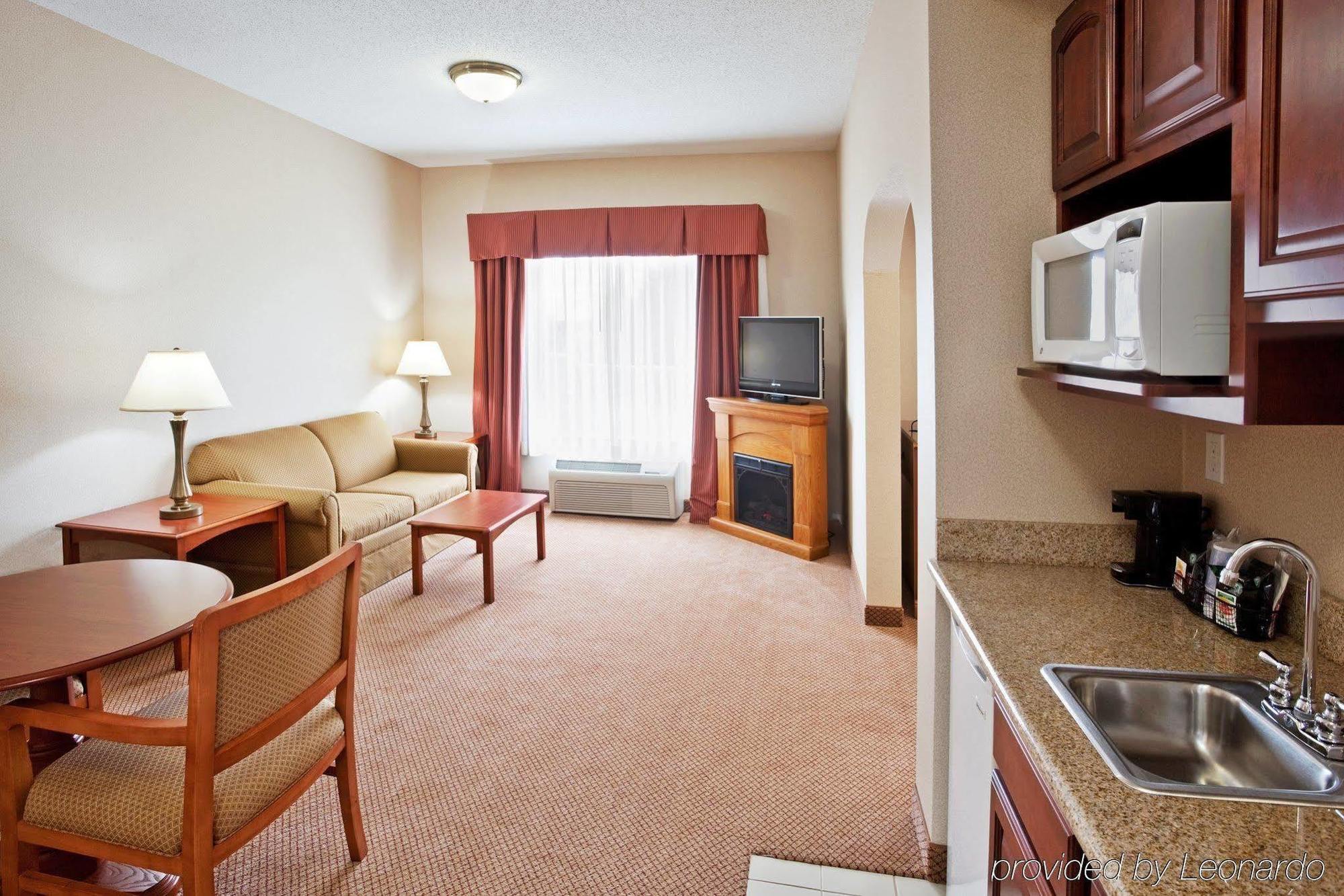 Holiday Inn Express Hotel & Suites Grand Blanc By Ihg Εξωτερικό φωτογραφία